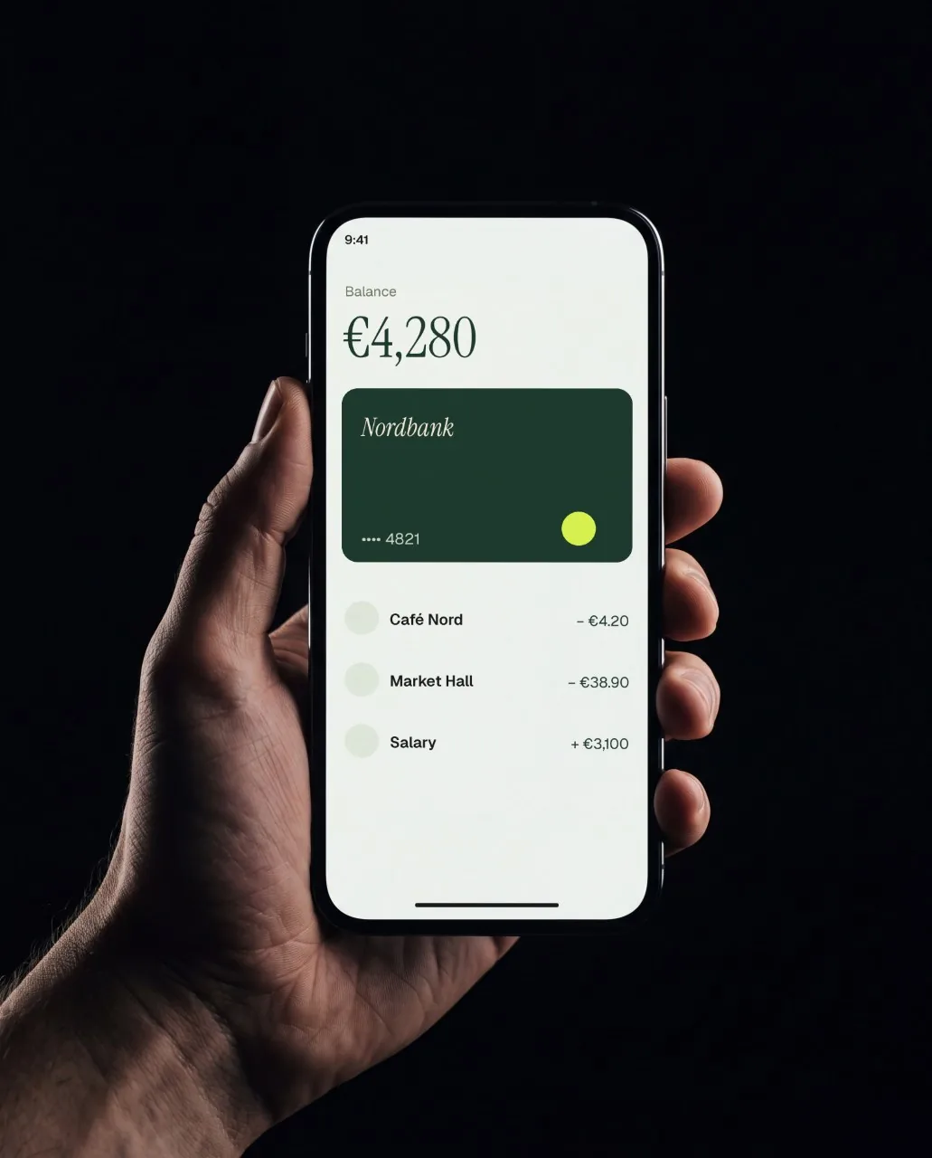 Mockup: Celular na mão, preto