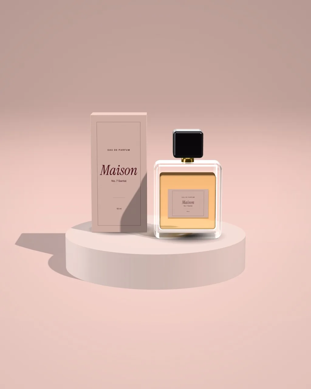 Mockup: Perfume y caja sobre un podio rosa palo