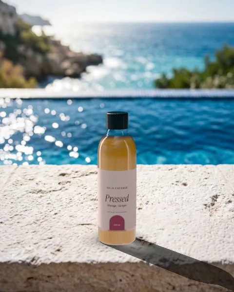 Juice bottle · Pool mockup